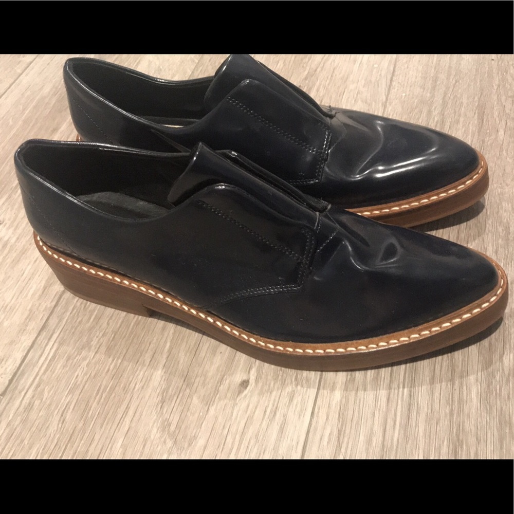 NWT Zara blue patent shoes size 40